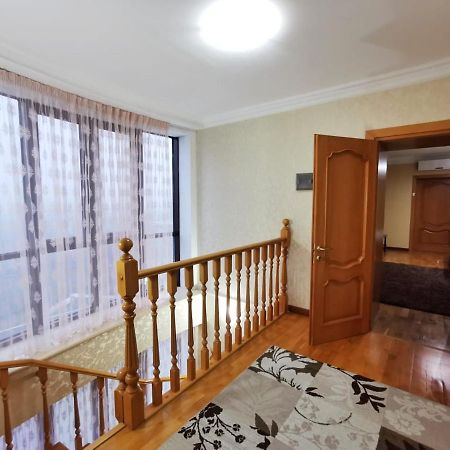 Penthouse With 3-Bedrooms Алматы Экстерьер фото